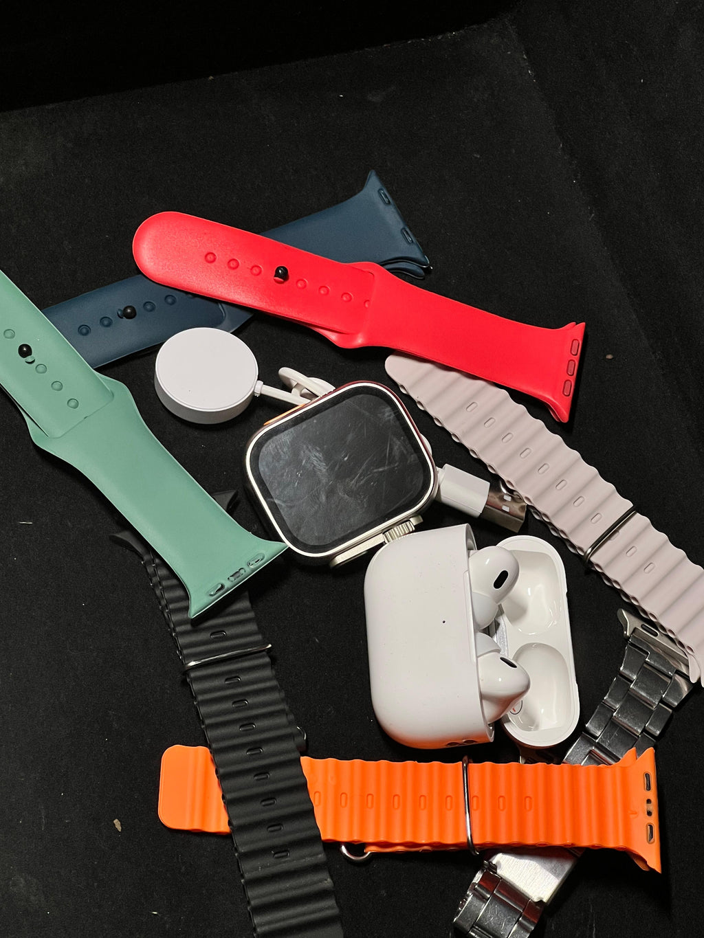 Ultra 3 Smart Watch with EarPods and 7 Straps Premium Smartwatch Bundle